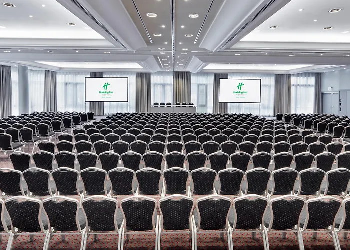 Hotel Centre By Ihg 4*