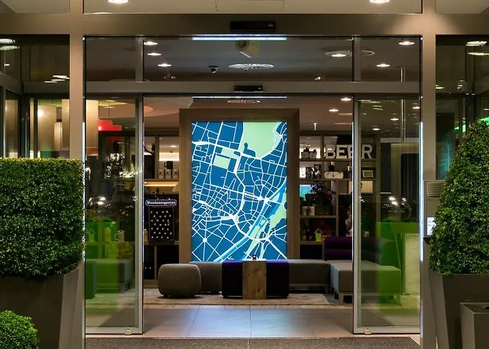 Hotel Centre By Ihg 4*