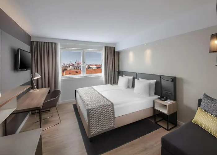 Отель Centre By Ihg