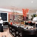 Centre By Ihg 4*