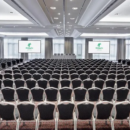 Centre By Ihg מלון