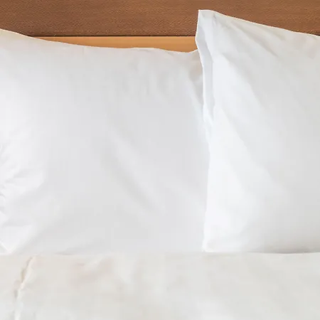 Centre By Ihg מלון 4*