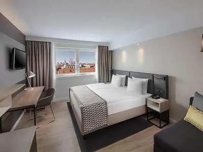 Centre By Ihg Otel 4*