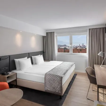 Отель Centre By Ihg Мюнхен
