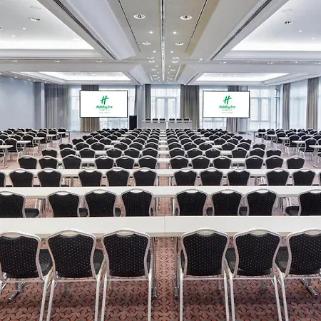Centre By Ihg Hotel 4*
