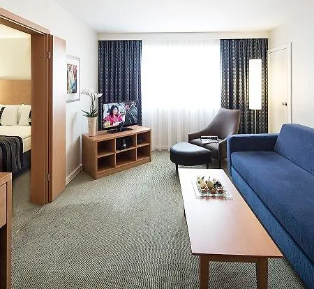 Centre By Ihg Отель