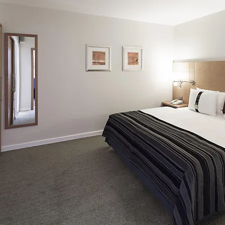 Hotel Centre By Ihg 4*