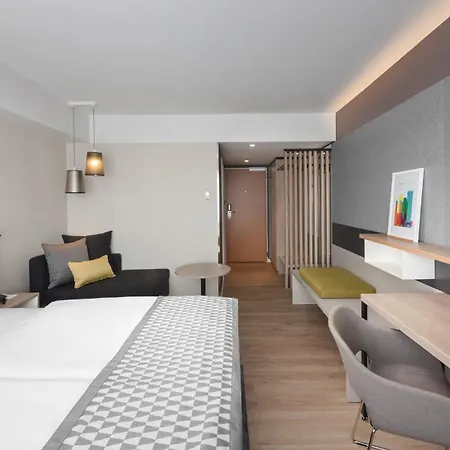 Hotel Centre By Ihg 4*